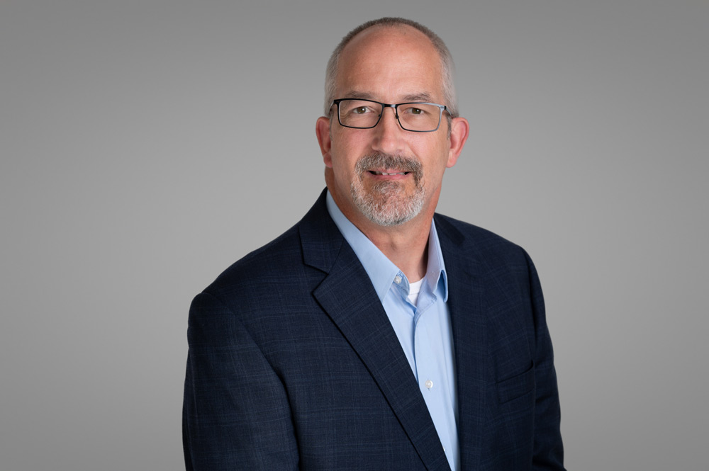 Headshot of Glenn Ferris.